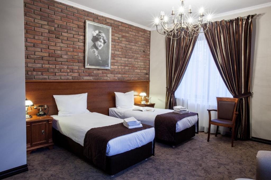 Trzy Korony Boutique Hotel&Spa Piwne Puławy Dış mekan fotoğraf