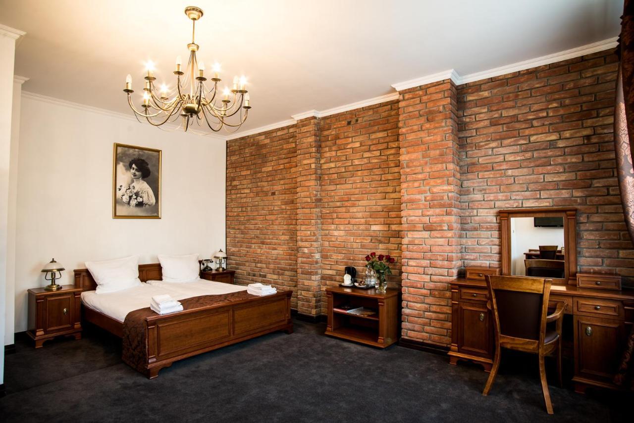 Trzy Korony Boutique Hotel&Spa Piwne Puławy Dış mekan fotoğraf
