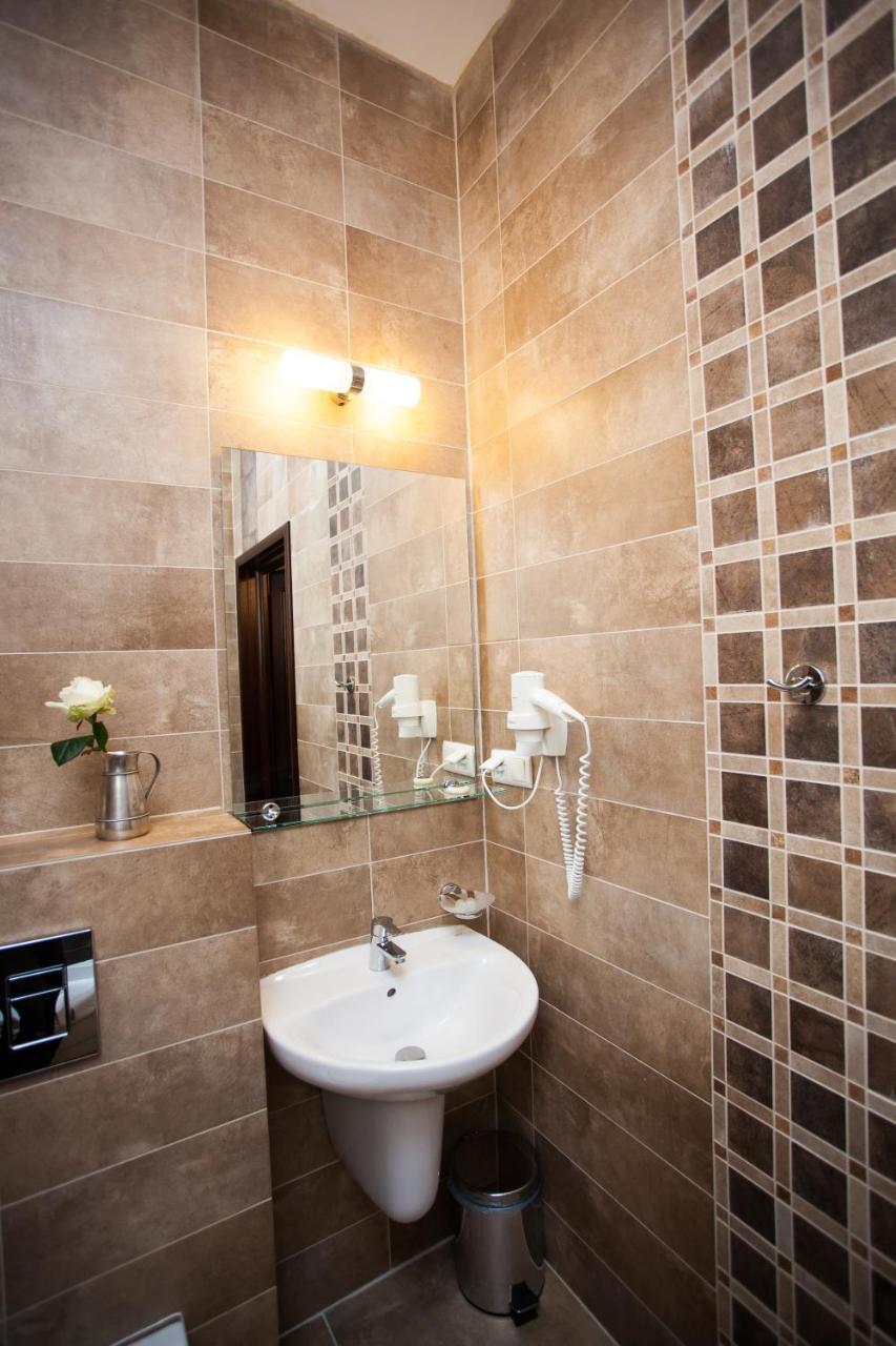 Trzy Korony Boutique Hotel&Spa Piwne Puławy Dış mekan fotoğraf